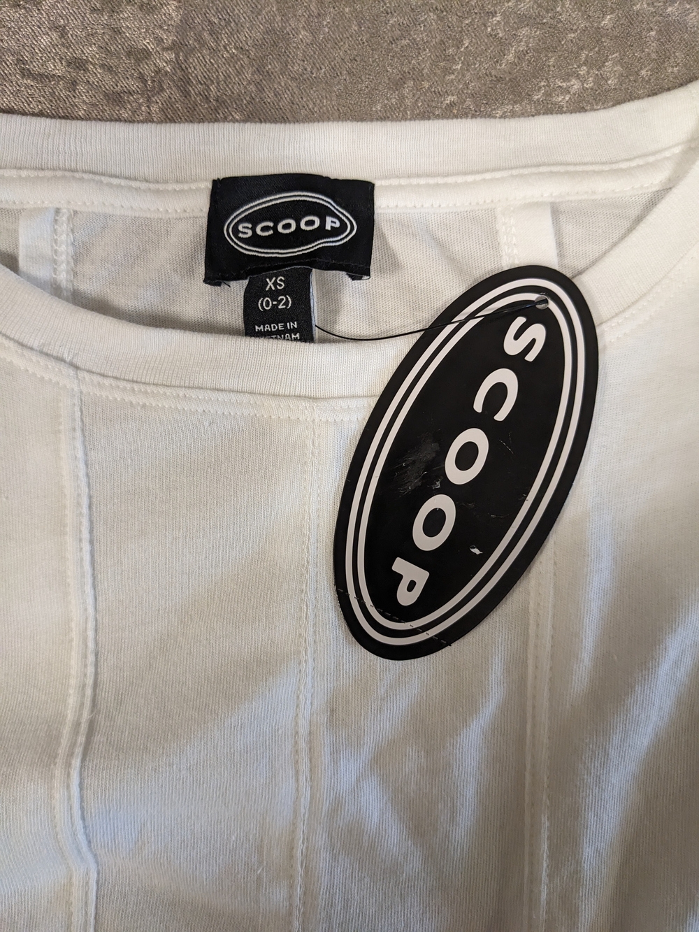 Scoop White Pleated Short Sleeve Crop Top- Size XS (0-2) - Picture 9 of 10